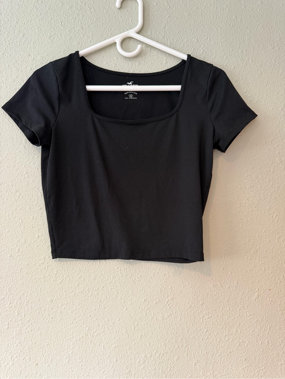 Hollister Black Scoop Neck Crop Top